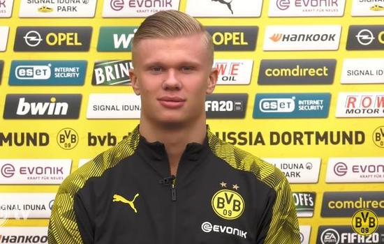 吴曦迎来个人生涯400场顶级联赛出场，同年龄段仅次于王大雷