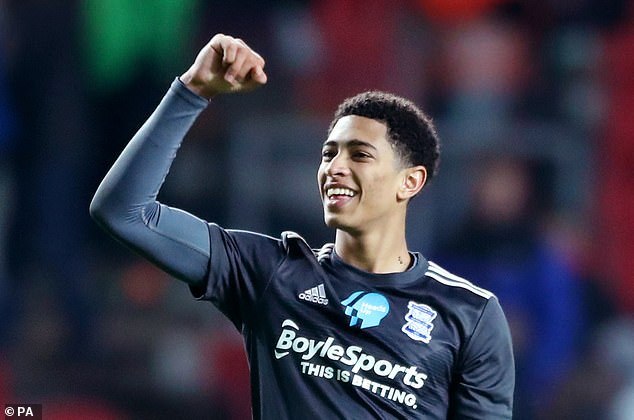 罗体：卡塔尔迪右小腿肌肉拉伤，预计缺阵20天左右