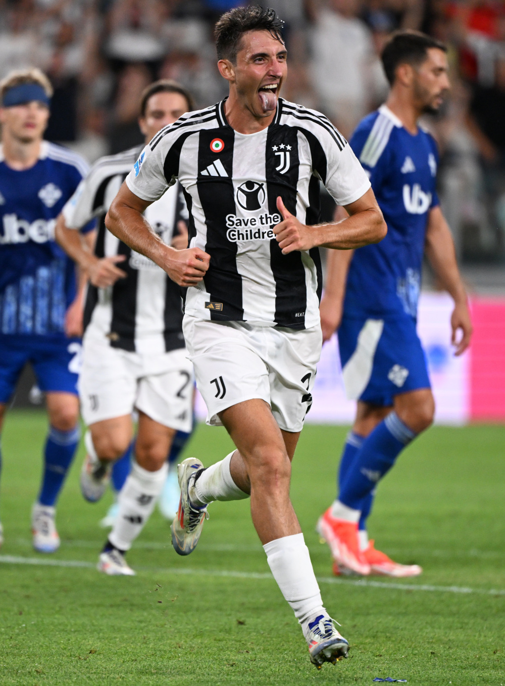 记者：葡体、水晶宫、西汉姆联有意德温特，尤文有25%分成